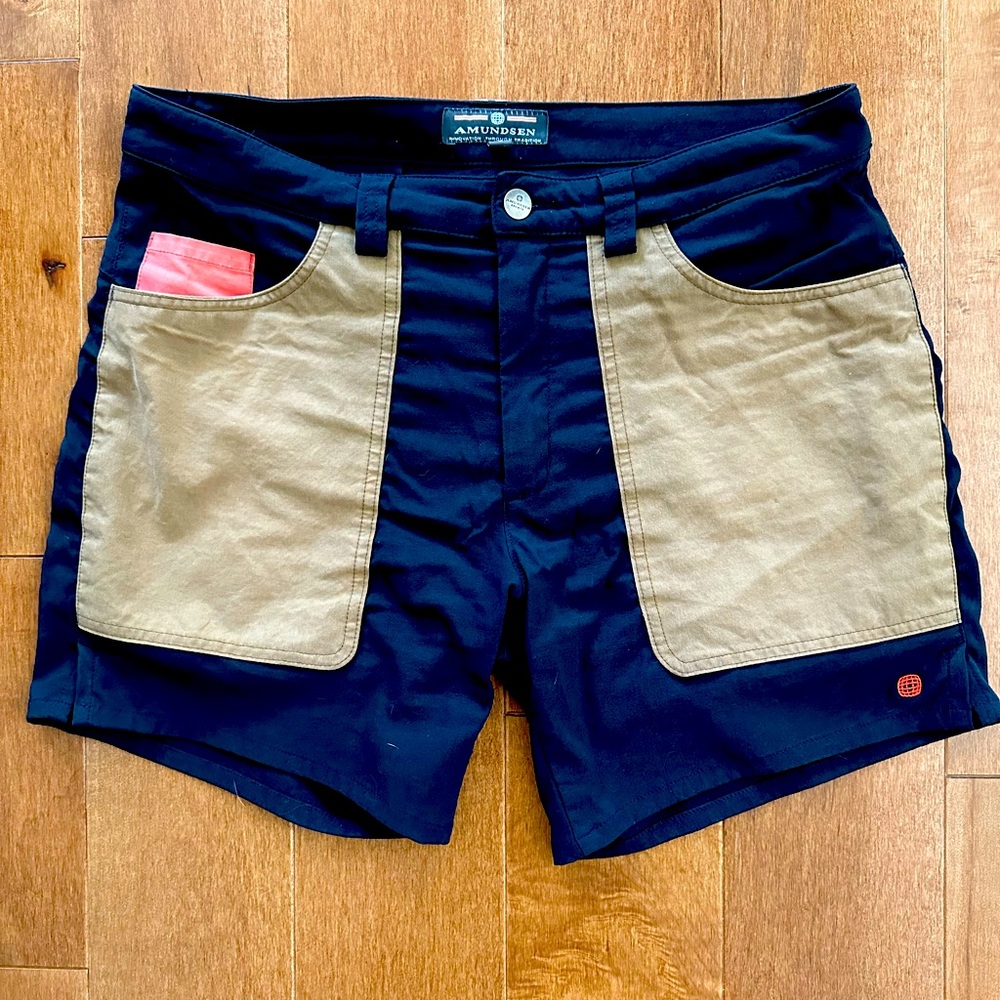 Amundsen 7 Incher Field Shorts, Size M